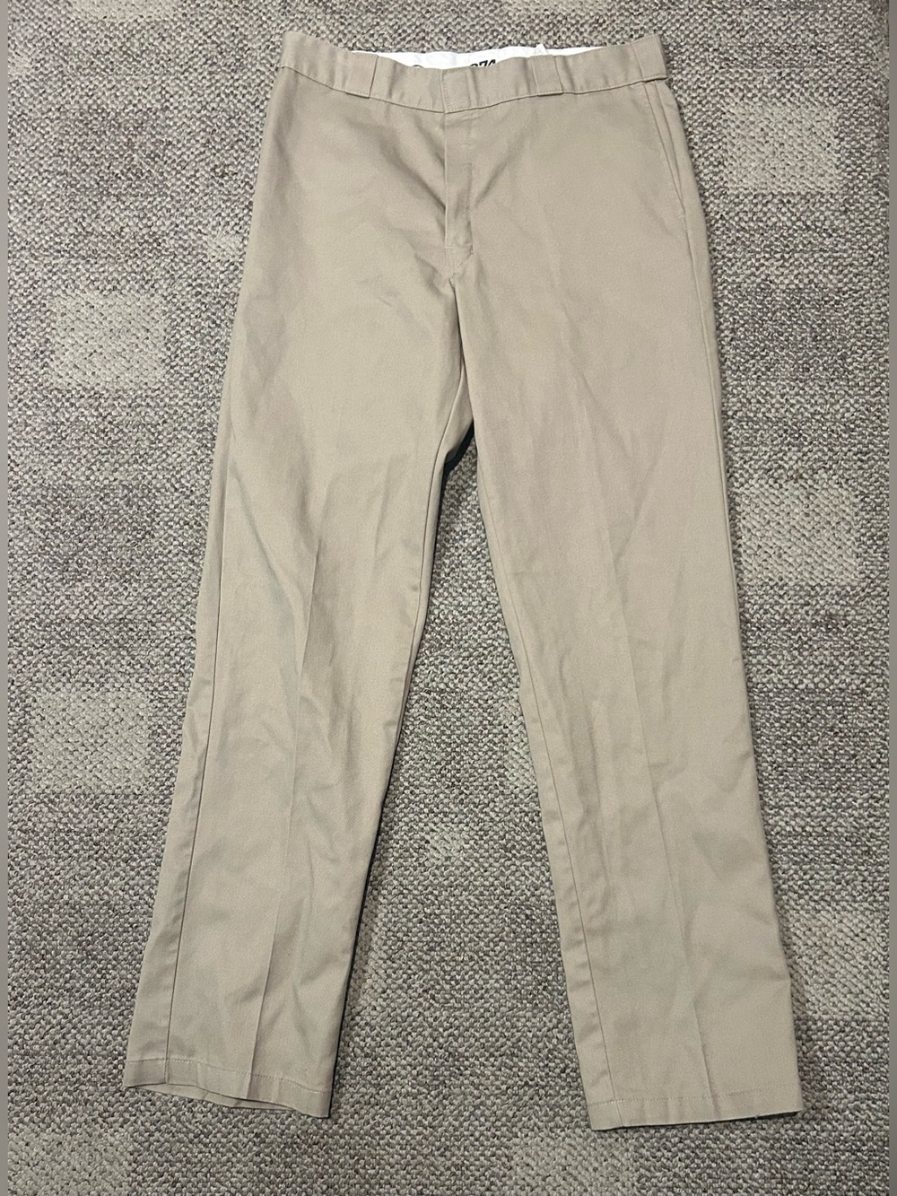 Dickies Men's 874 Pants Classic Original Fit 
Uniform Straight Leg, Khaki, 36x30